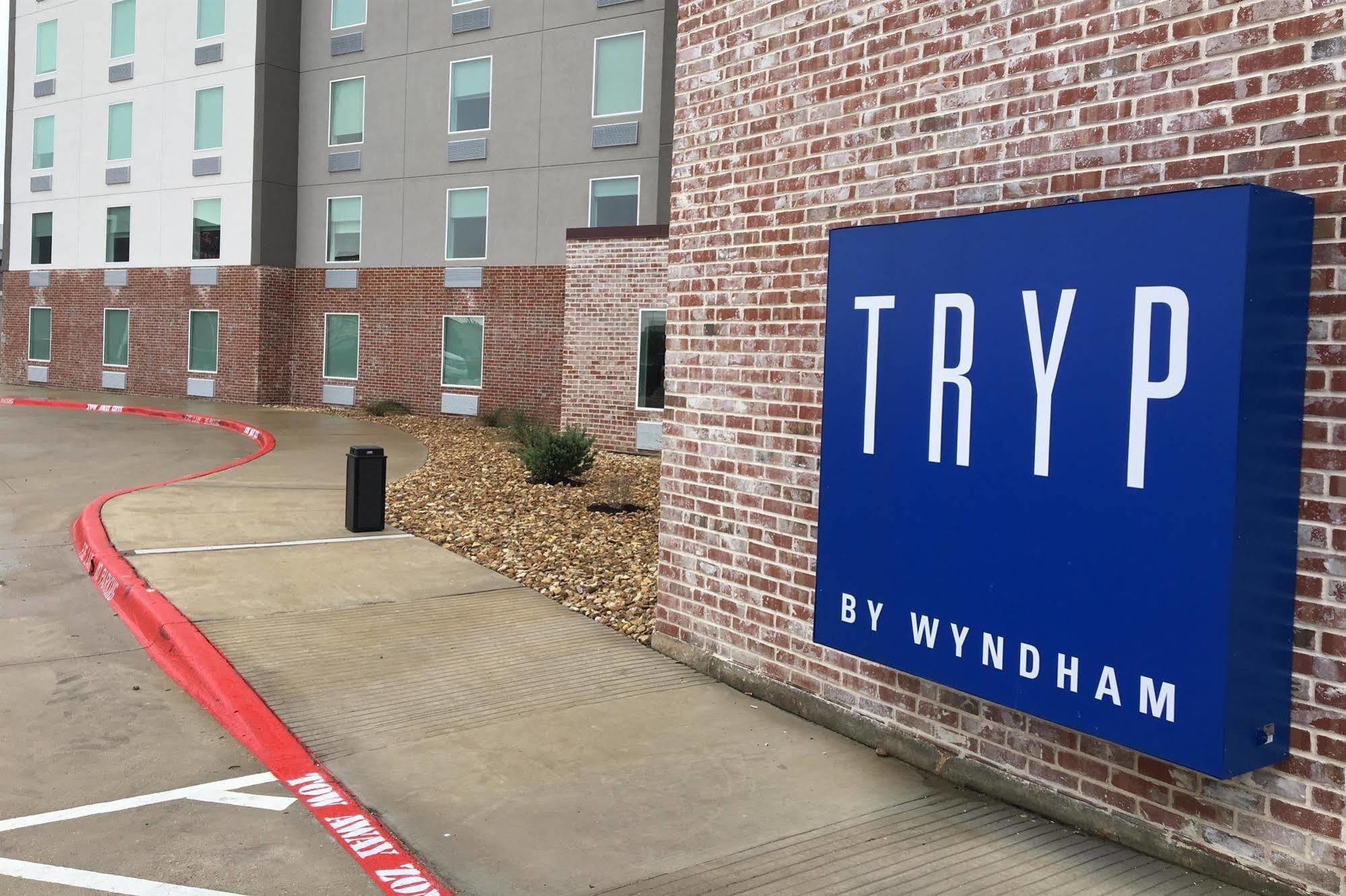 Tryp By Wyndham College Station Hotel Exterior foto
